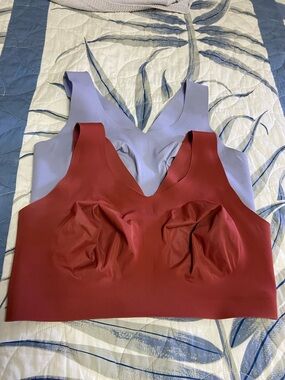 2PC. Lot EVELYN & BOBBIE Purple & Dark Terracotta Red Wireless THE DEFY BRA